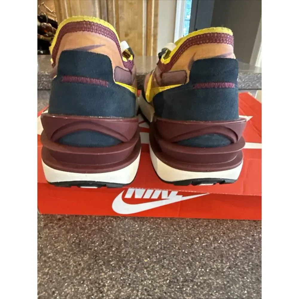 Size 13 Nike Waffle One SE Running Shoes Dark Beetroot DD8014-600